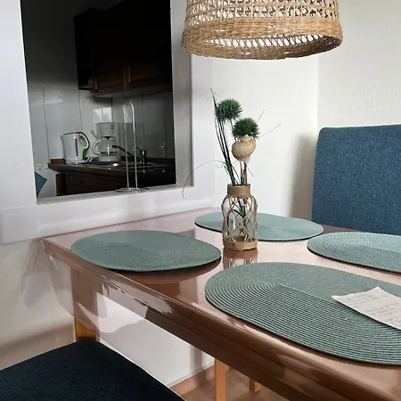 Tief 12 Friesenstube 43